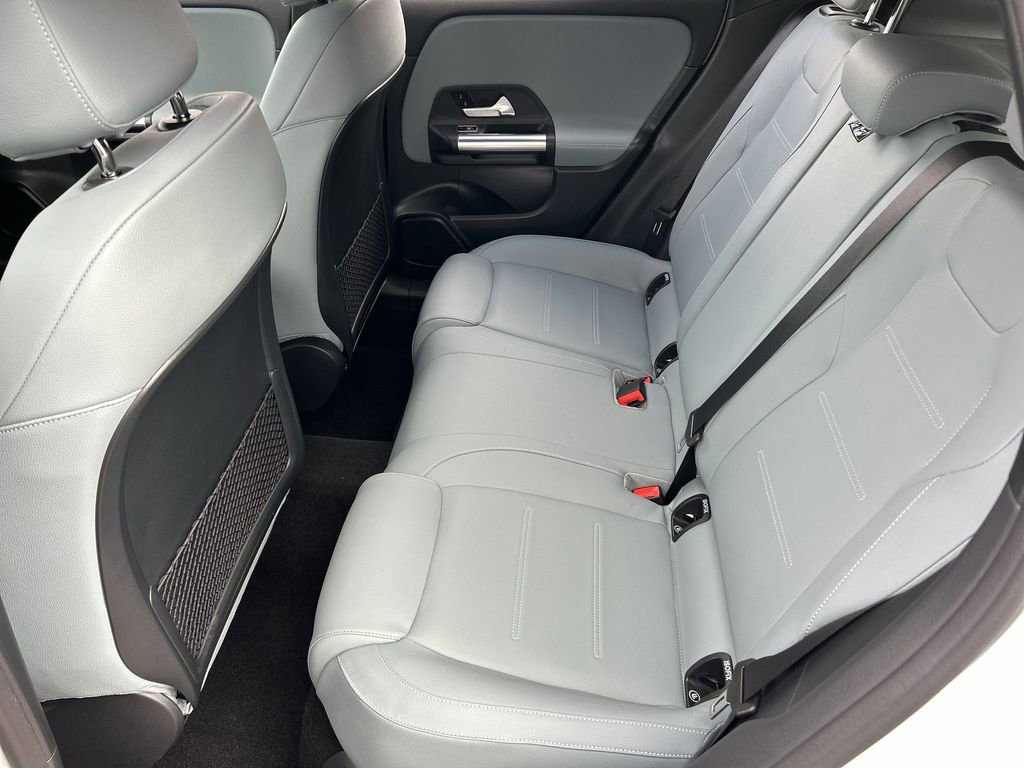 Used 2026 Mercedes-Benz GLA 250 image 24