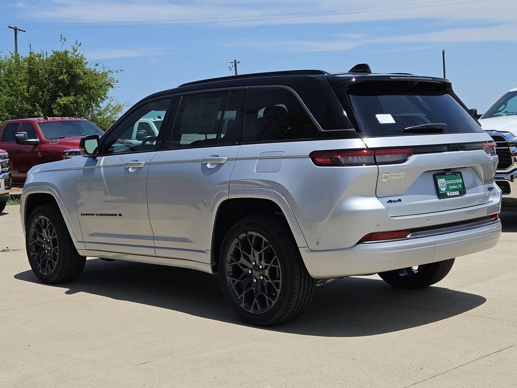 New 2026 Jeep Grand Cherokee Summit w/ Obsidian Package AWD/4WD image 4