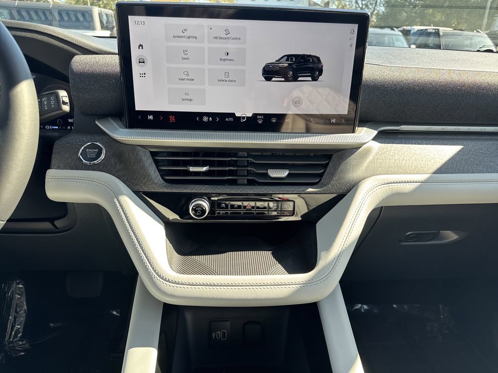 New 2026 Ford Explorer Platinum image 34