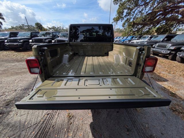 New 2026 Jeep Gladiator Sport AWD/4WD image 11