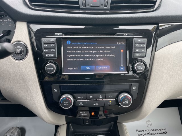 Used 2017 Nissan Rogue Sport SL w/ SL Premium Package FWD image 13