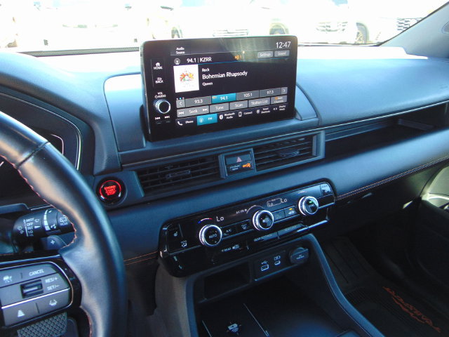 Certified 2024 Honda Pilot TrailSport image 12