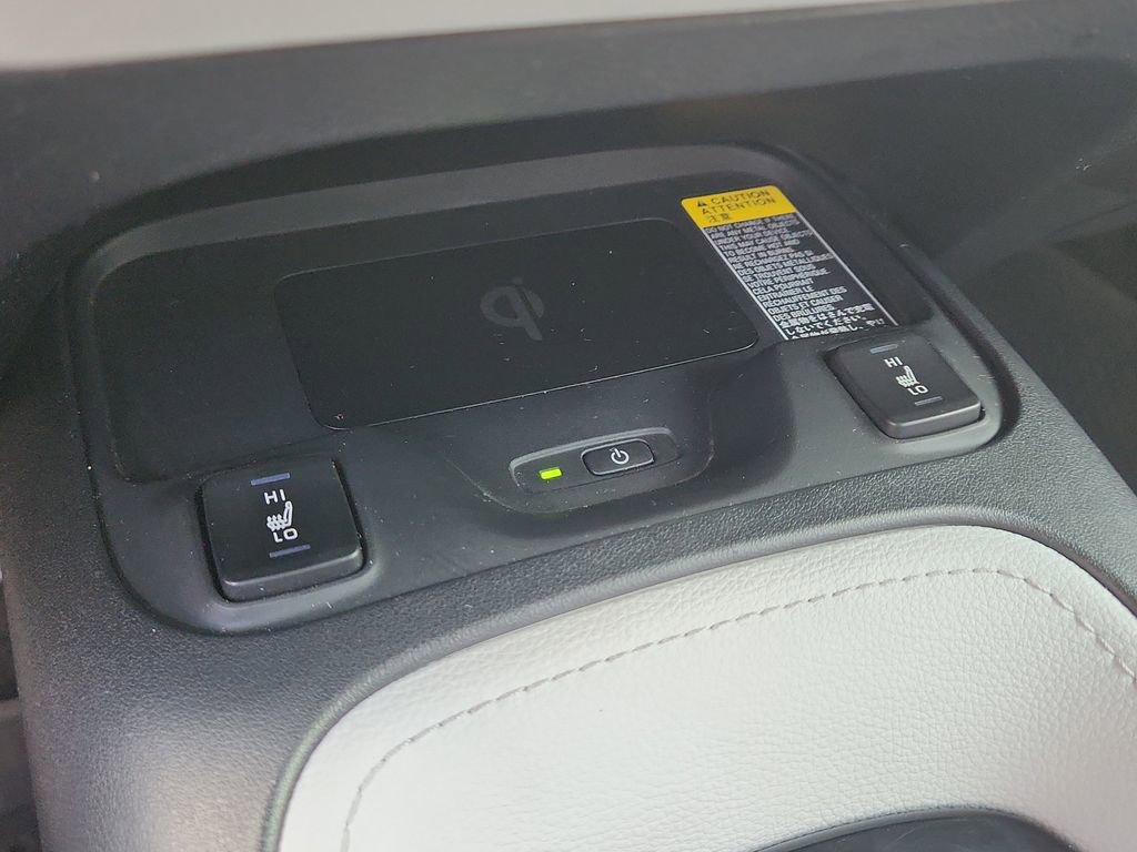 Used 2025 Toyota Corolla XSE FWD image 29