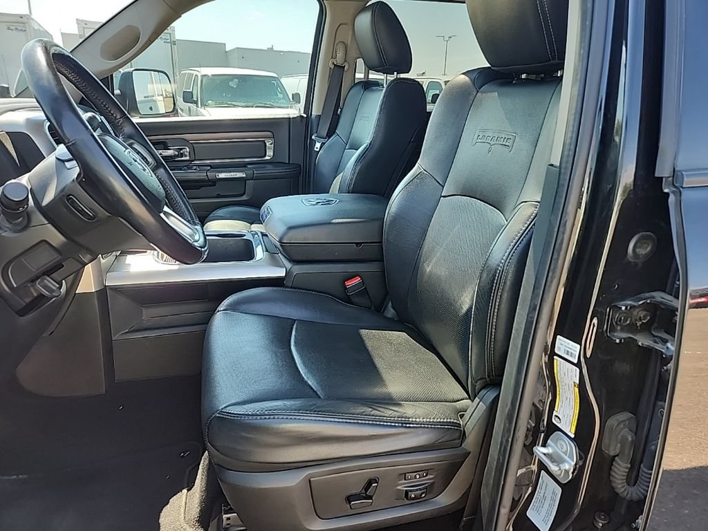 Used 2017 RAM 2500 Laramie w/ Convenience Group AWD/4WD image 32