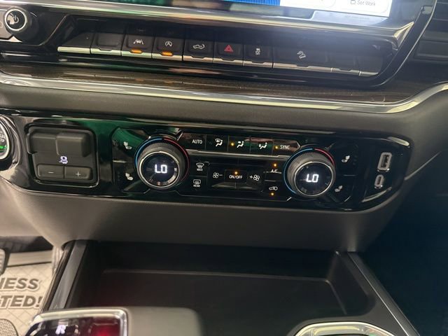 Used 2024 Chevrolet Silverado 1500 LT Trail Boss w/ Convenience Package II AWD/4WD image 34