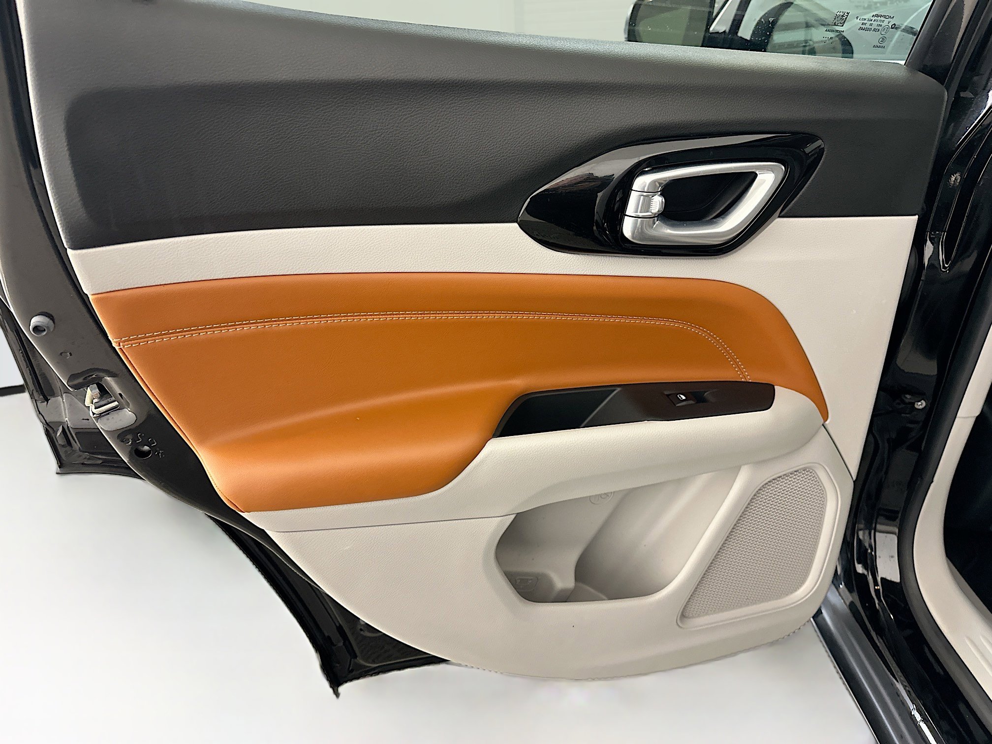 Used 2022 Jeep Compass Limited image 26