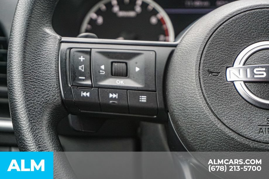 Used 2024 Nissan Rogue SV FWD image 28