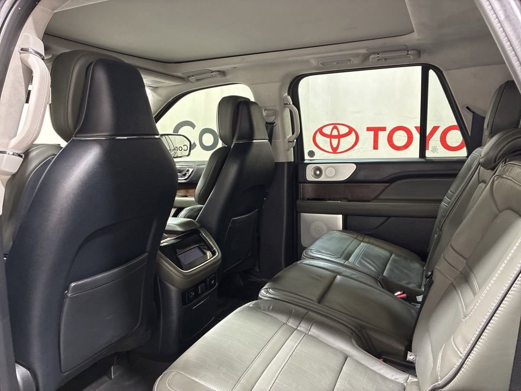 Used 2023 Lincoln Navigator L Black Label AWD/4WD image 20