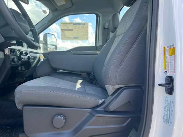 New 2026 Ford F350 XL w/ FX4 Off-Road Package AWD/4WD image 15