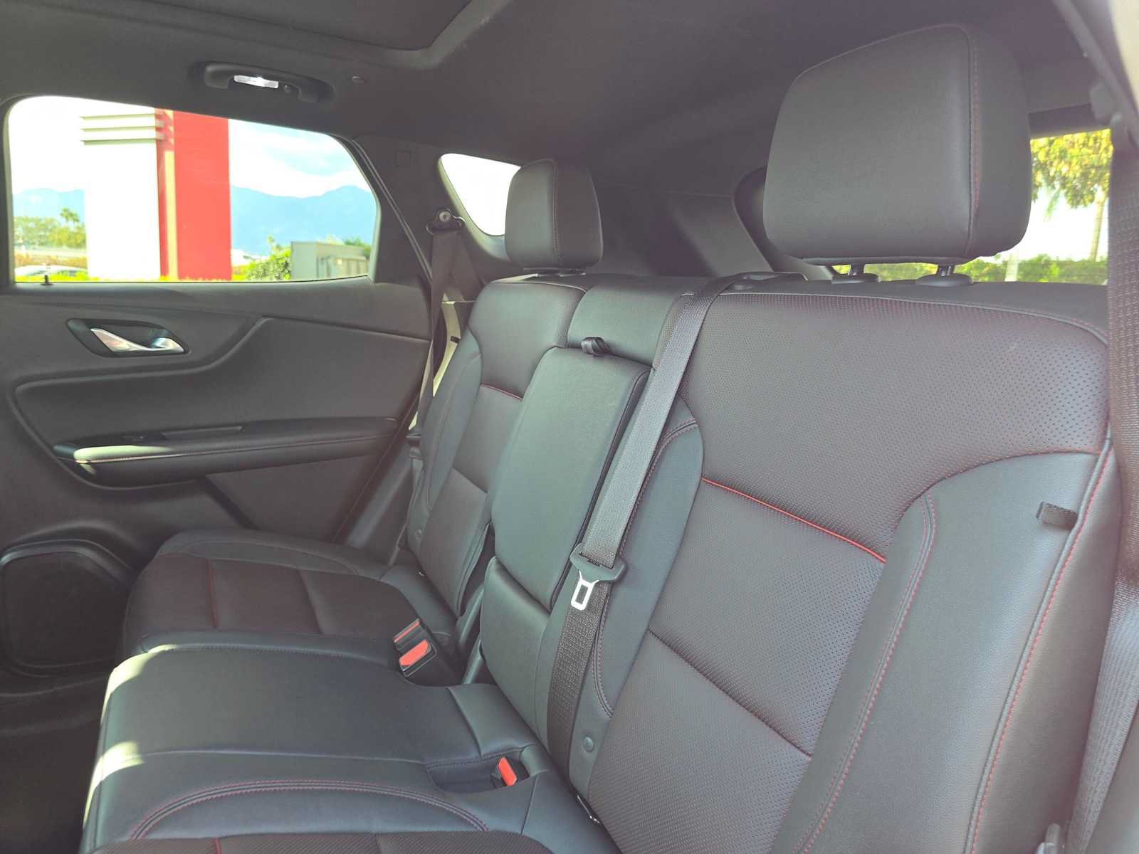 Used 2023 Chevrolet Blazer RS AWD/4WD image 17