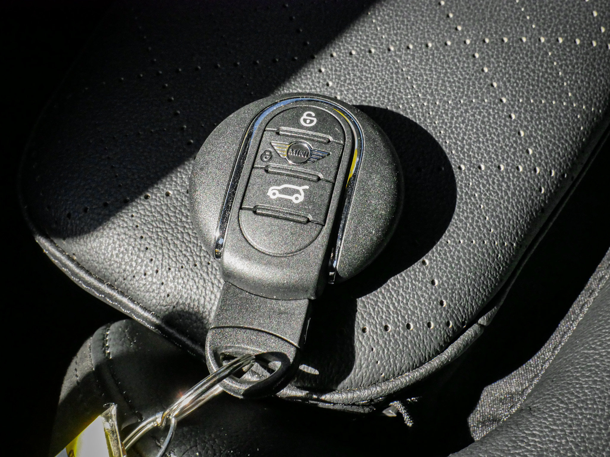 Used 2024 MINI Cooper S w/ Signature Upholstery Package FWD image 36