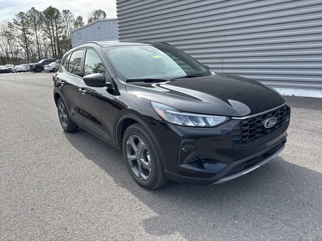 New 2025 Ford Escape ST-Line w/ Equipment Group 301A