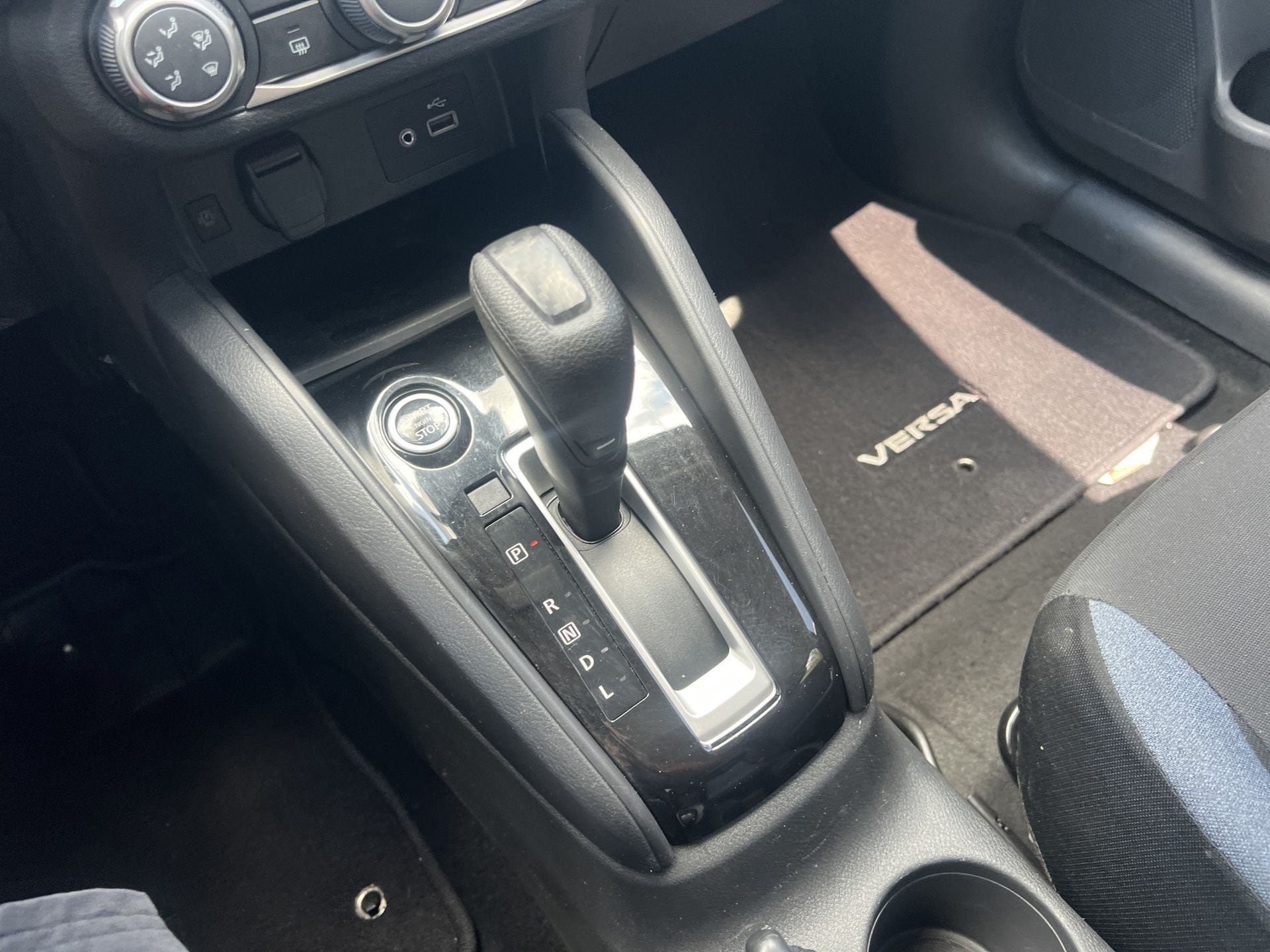 Certified 2023 Nissan Versa SV FWD image 8