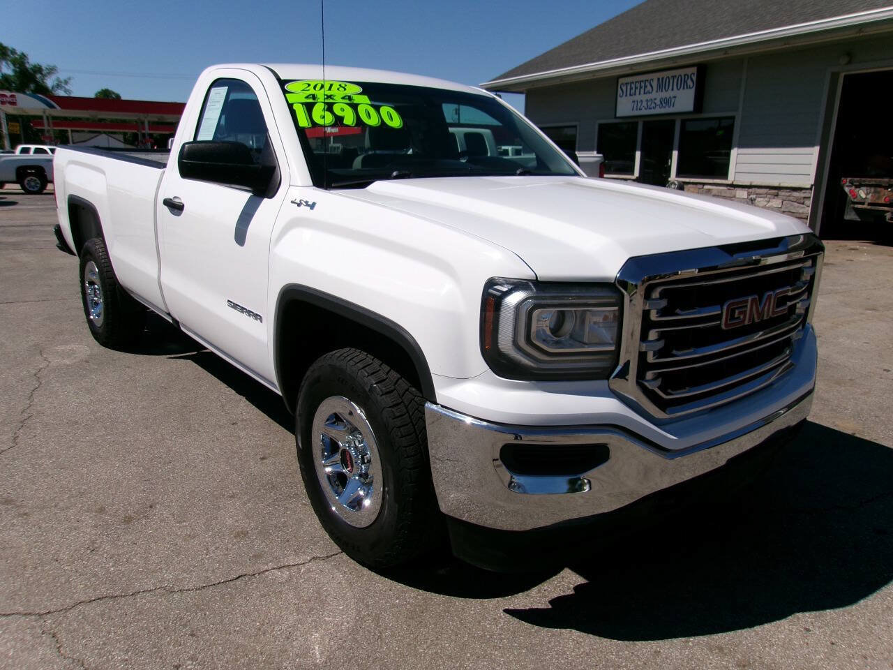 Used 2018 GMC Sierra 1500 4x4 Regular Cab w/ Sierra Convenience Package image 9