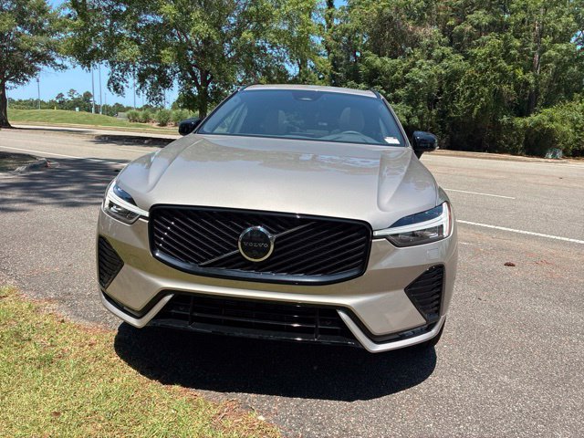 New 2026 Volvo XC60 B5 Plus w/ Protection Package Premier AWD/4WD image 2