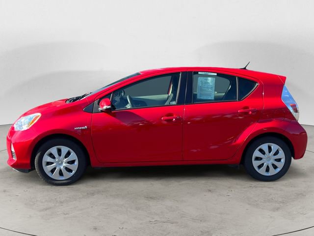 Used 2014 Toyota Prius C Three FWD image 2