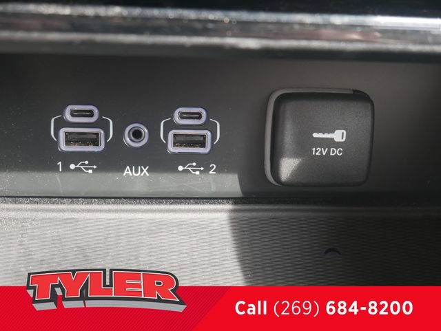 Certified 2022 Jeep Grand Cherokee Limited w/ Luxury Tech Group II AWD/4WD image 32