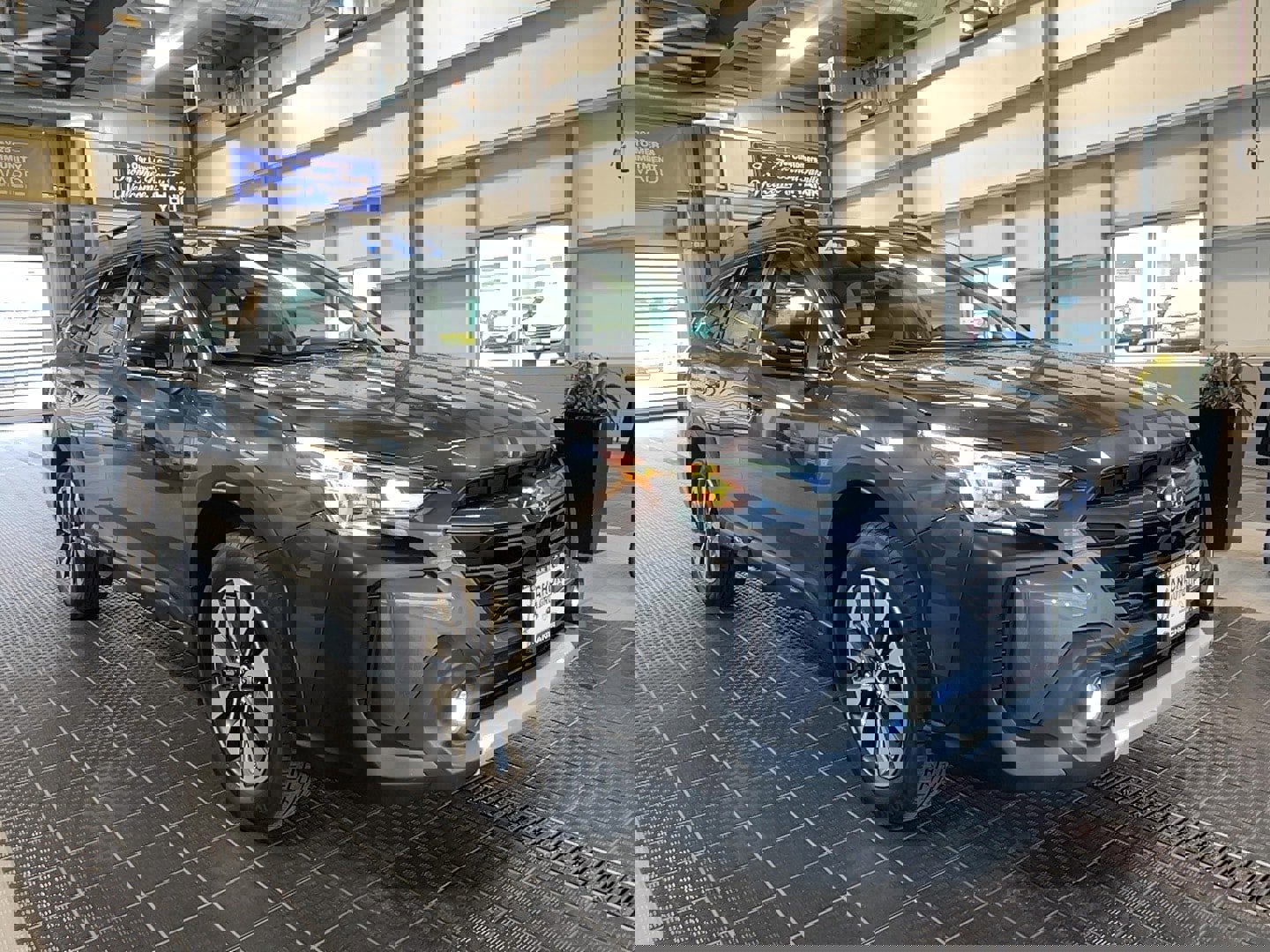 Used 2023 Subaru Outback Limited image 1