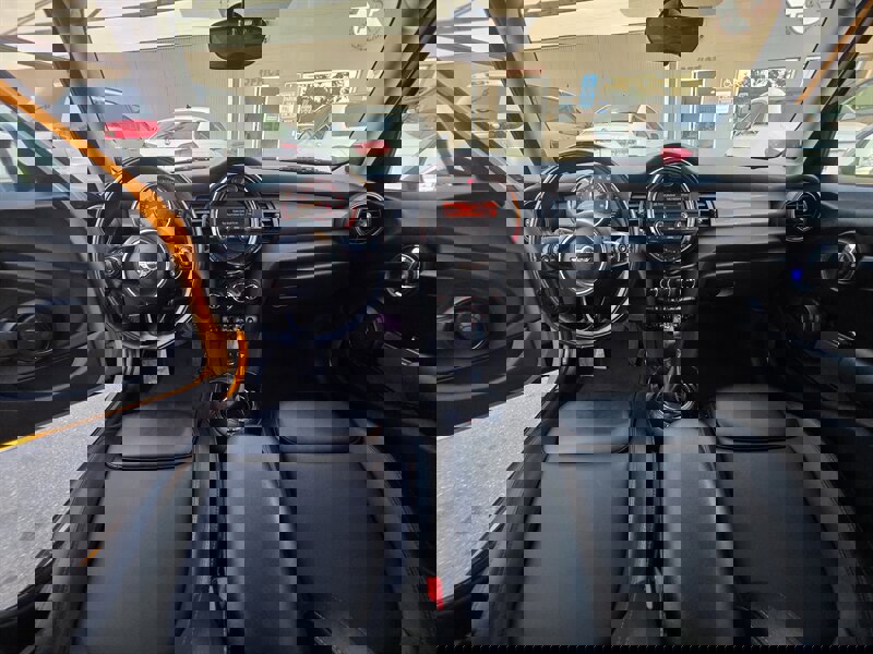 Used 2016 MINI Cooper 4-Door Hardtop image 12