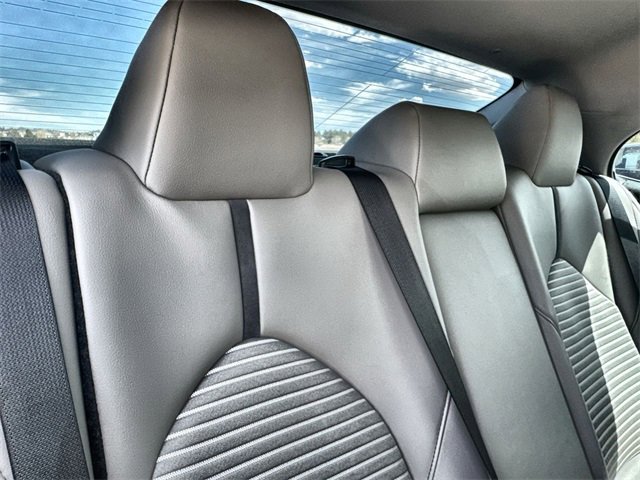 Used 2023 Toyota Camry SE image 21