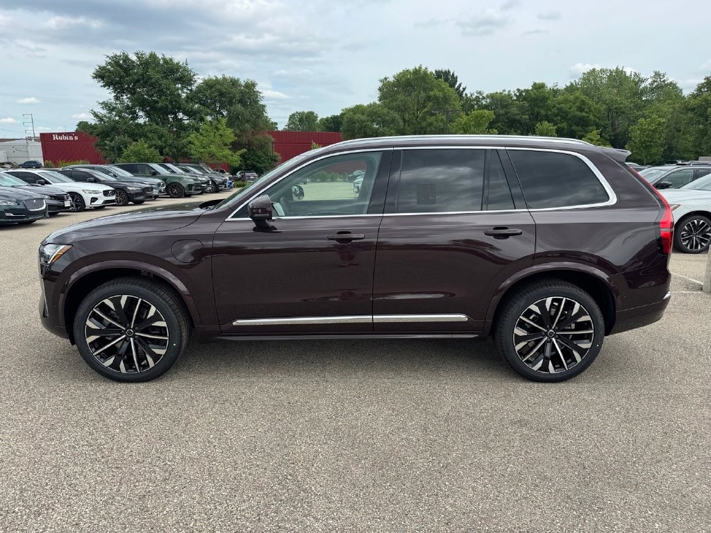 New 2026 Volvo XC90 T8 Ultra w/ Protection Package Premier AWD/4WD image 2