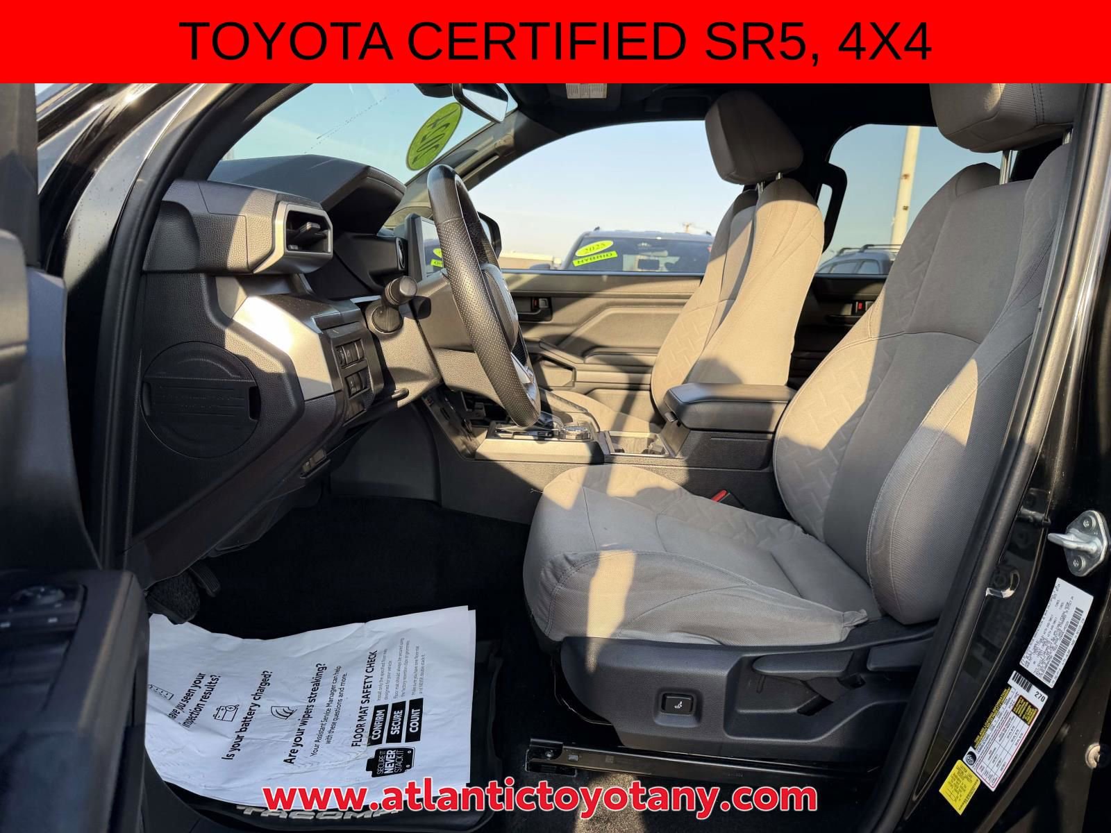 Certified 2024 Toyota Tacoma SR5 AWD/4WD image 12
