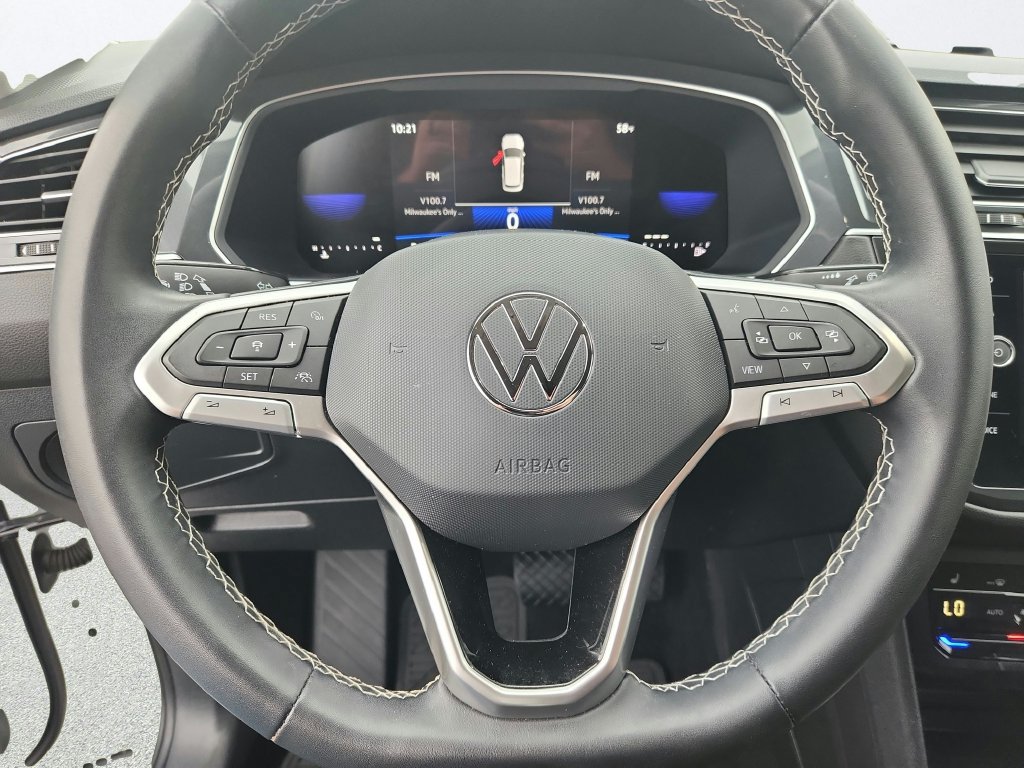 Certified 2023 Volkswagen Tiguan SE FWD image 13