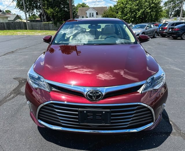 Used 2017 Toyota Avalon XLE Premium w/ All Weather Liner Package FWD image 2