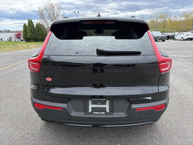 New 2026 Volvo XC40 B5 Ultra w/ Protection Package Premier AWD/4WD image 4