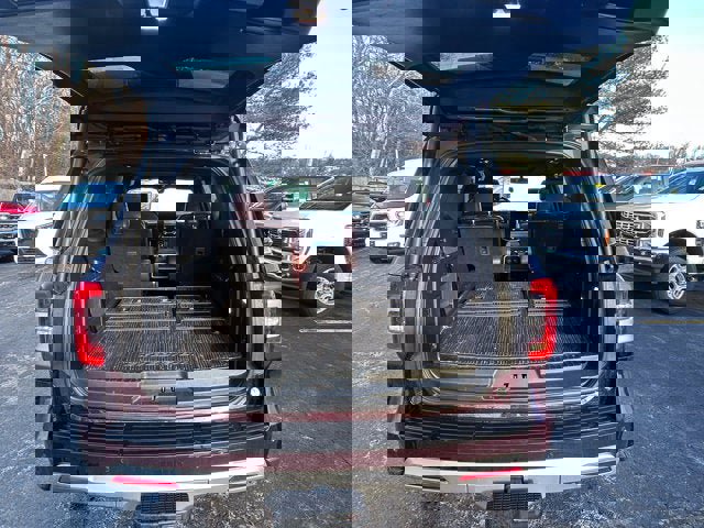 Used 2024 Ford Expedition Limited image 7