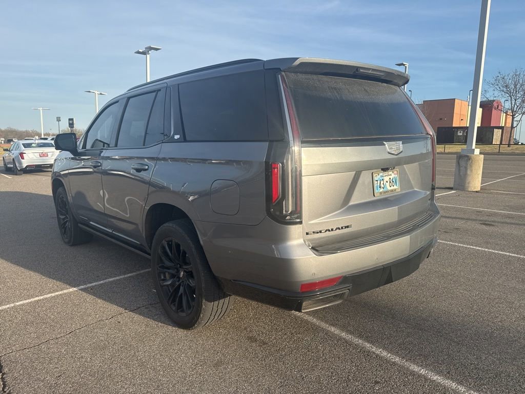 Used 2021 Cadillac Escalade Sport Platinum w/ LPO, ONYX Package image 10