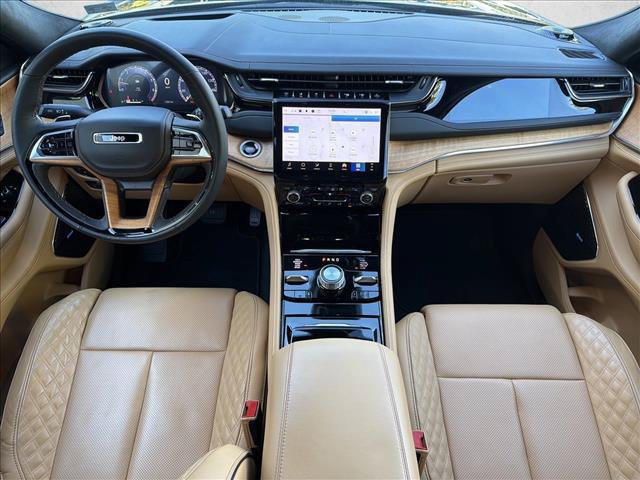 Used 2024 Jeep Grand Cherokee Summit AWD/4WD image 25