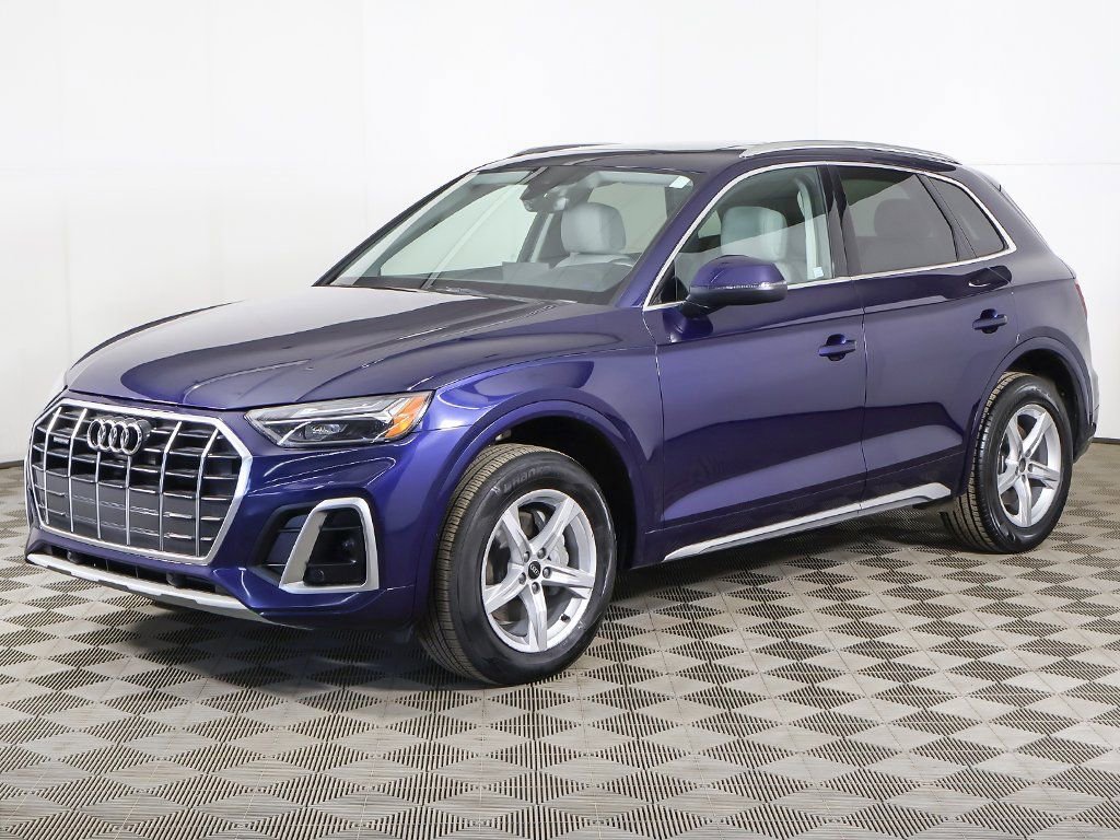 Used 2024 Audi Q5 2.0T Premium w/ Convenience Package image 8