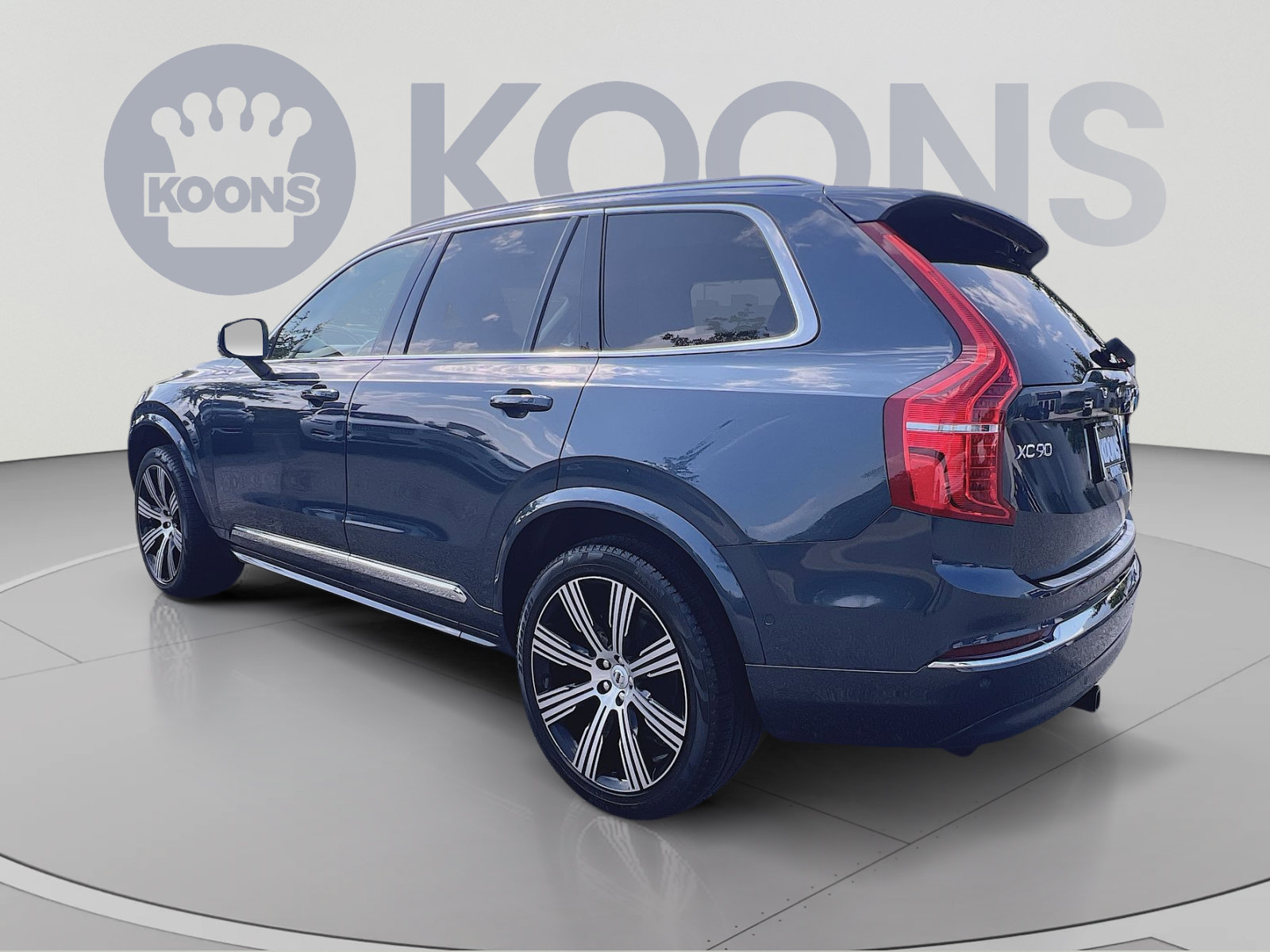 Certified 2024 Volvo XC90 B6 Ultimate w/ Protection Package Premier AWD/4WD image 4