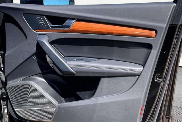 Used 2023 Audi Q5 2.0T Premium Plus w/ Premium Plus Package image 19