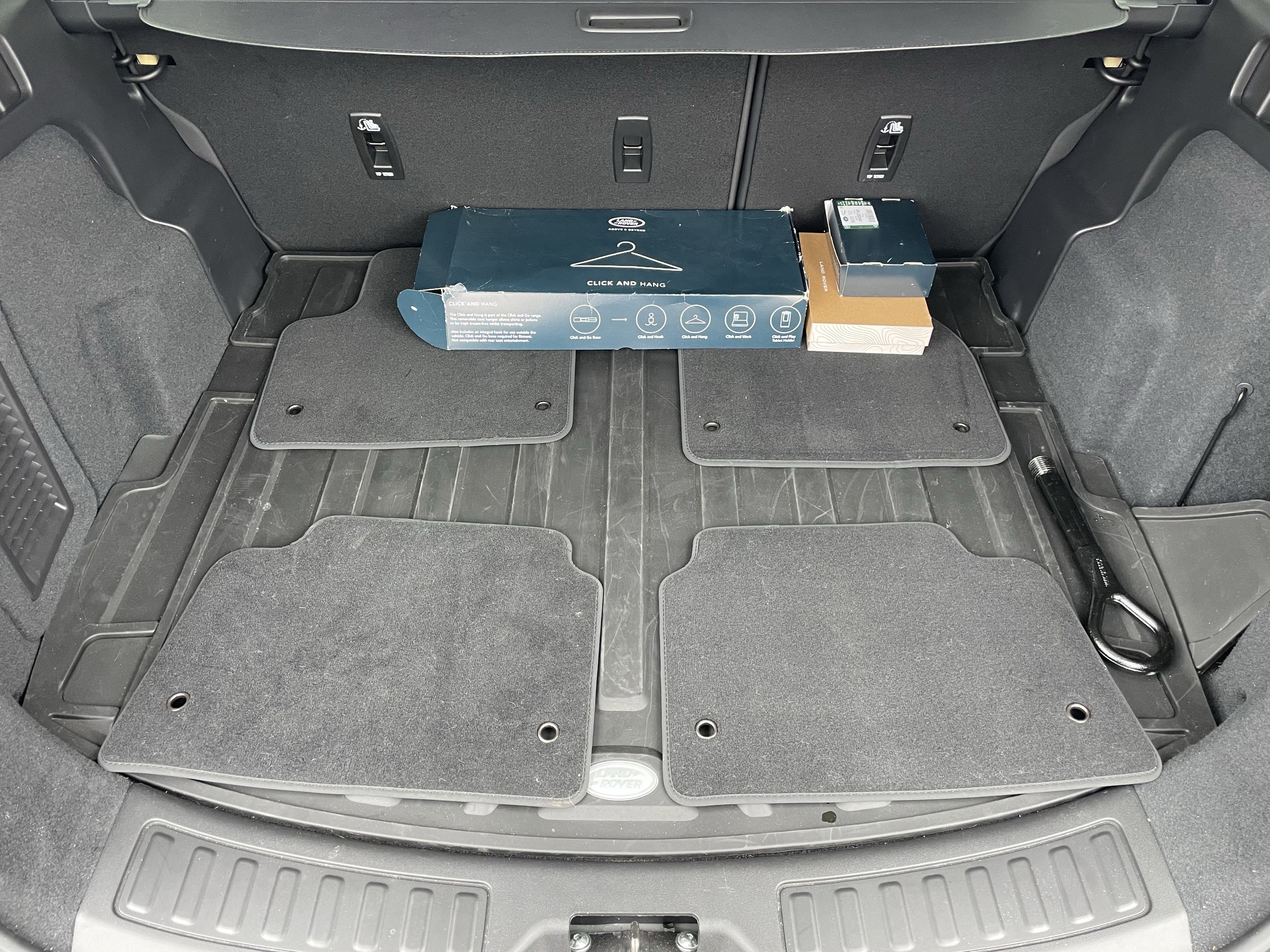 Certified 2024 Land Rover Discovery Sport S image 34