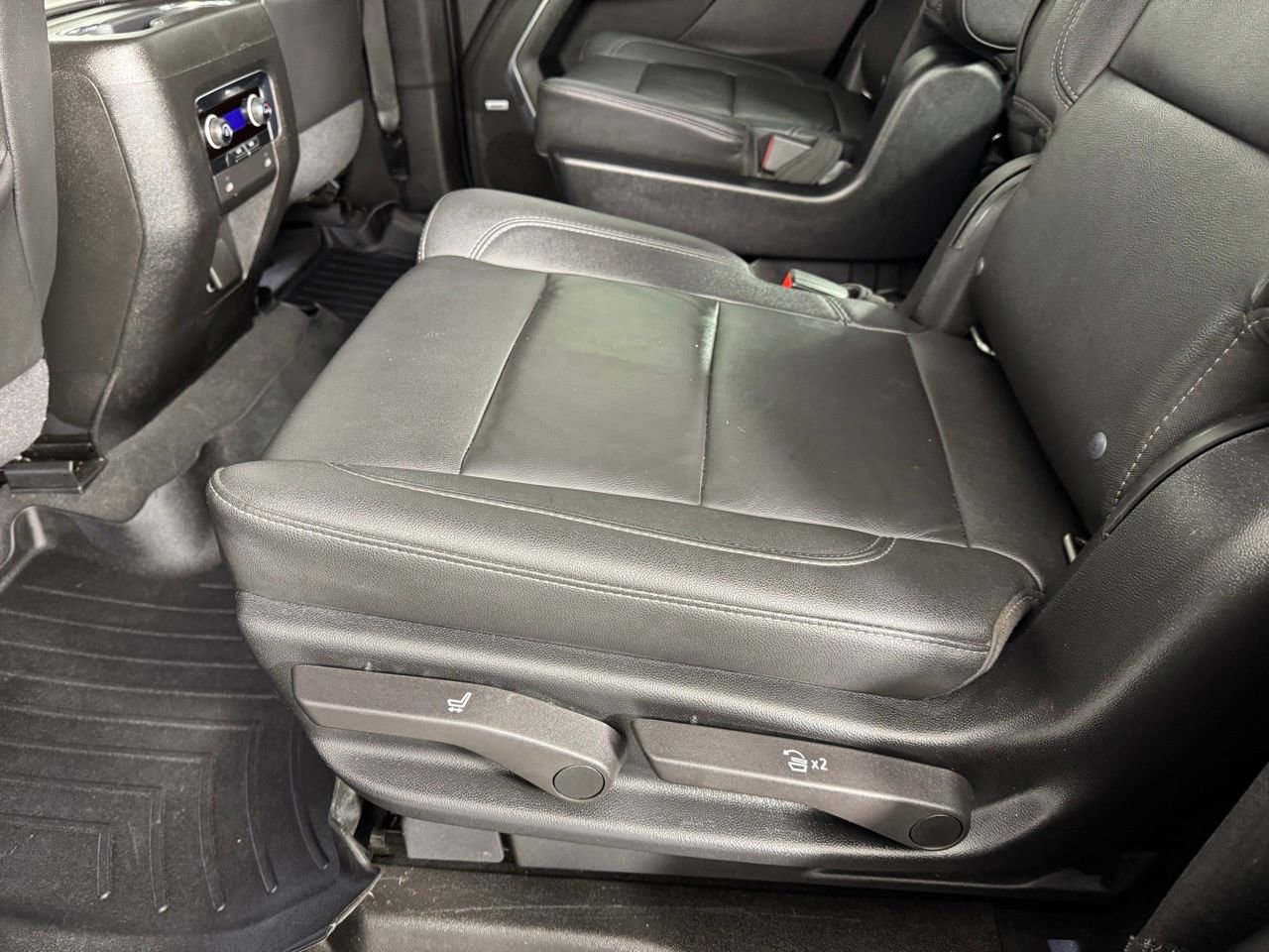 Used 2021 Chevrolet Tahoe Z71 image 25