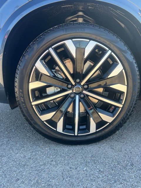 New 2026 Volvo XC90 B6 Plus w/ Protection Package Premier AWD/4WD image 31