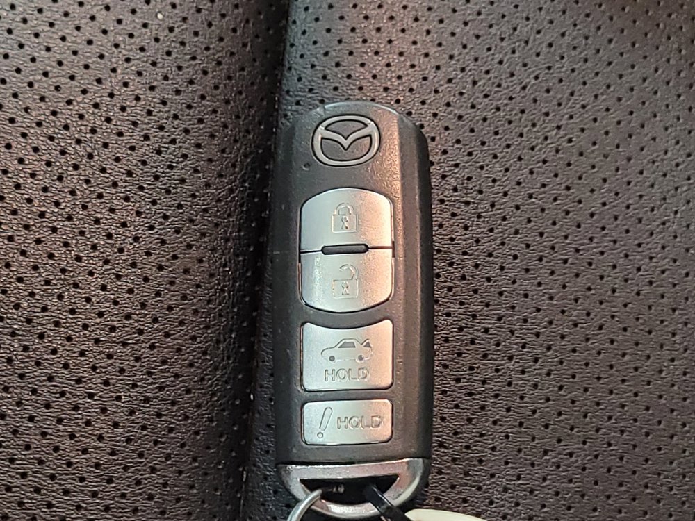 Used 2017 MAZDA MAZDA6 Touring image 32