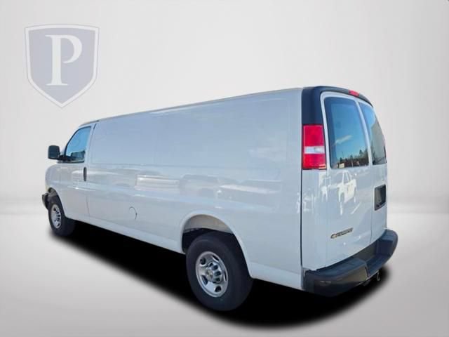 New 2025 Chevrolet Express 2500 Extended w/ Driver Convenience Package RWD image 9