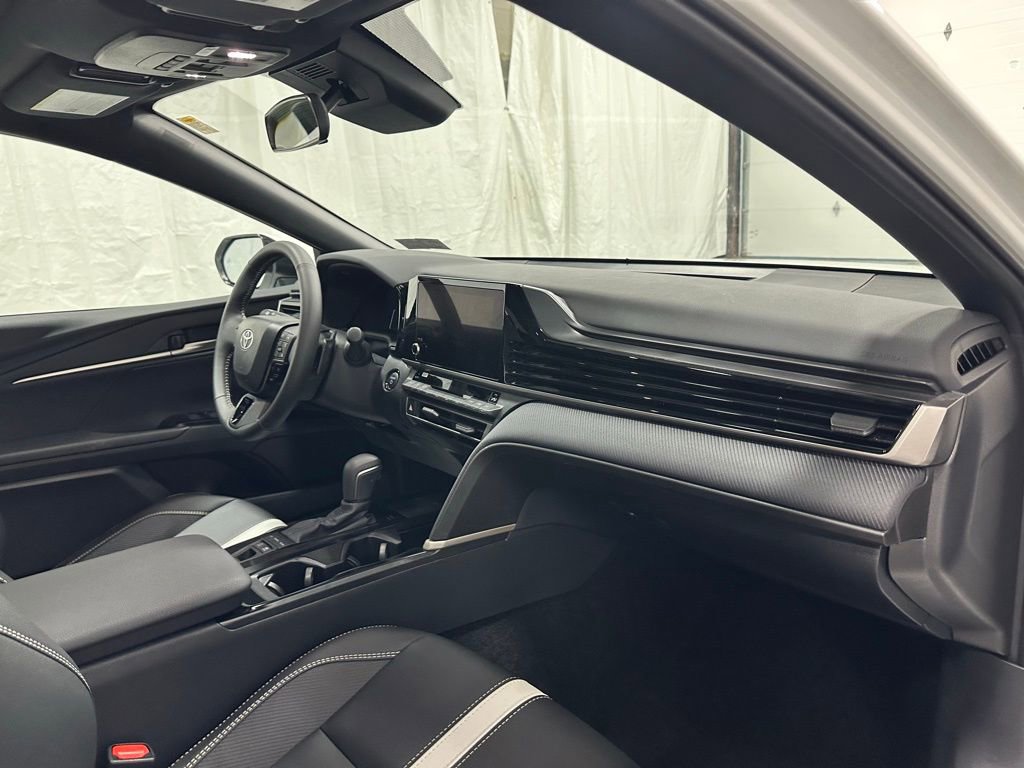 Used 2026 Toyota Camry SE image 62