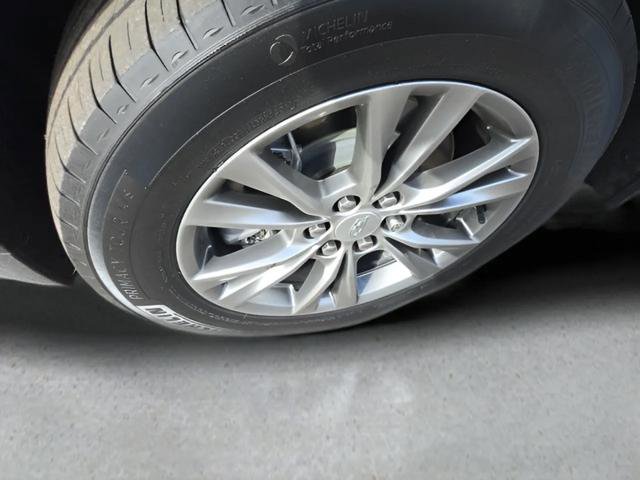 Used 2022 Cadillac XT5 Premium Luxury w/ Technology Package image 9