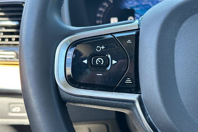 Certified 2023 Volvo XC90 T8 Plus w/ Protection Package Premier AWD/4WD image 28