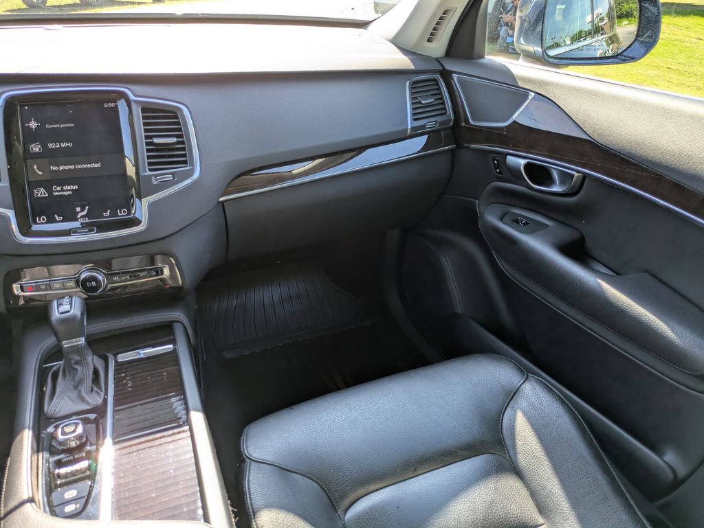 Used 2019 Volvo XC90 T6 Momentum w/ Protection Package Premier AWD/4WD image 40