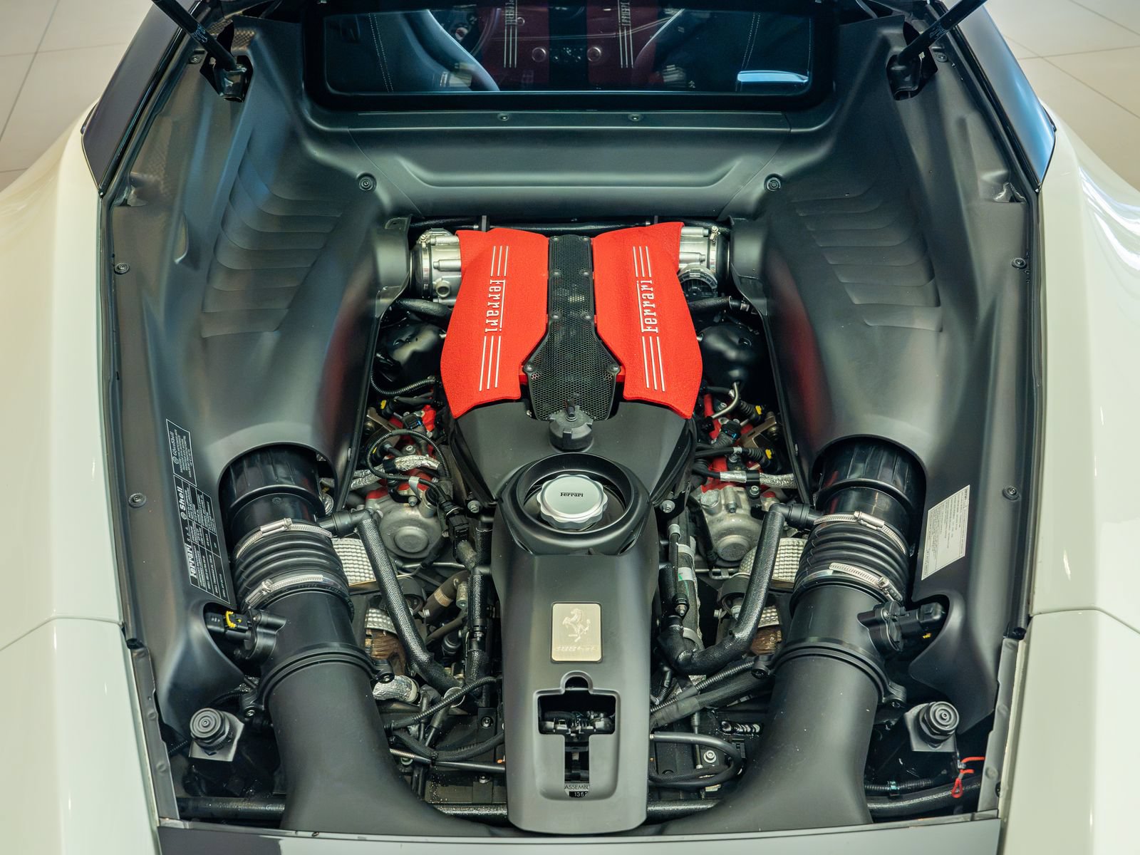 Certified 2016 Ferrari 488 GTB RWD image 24
