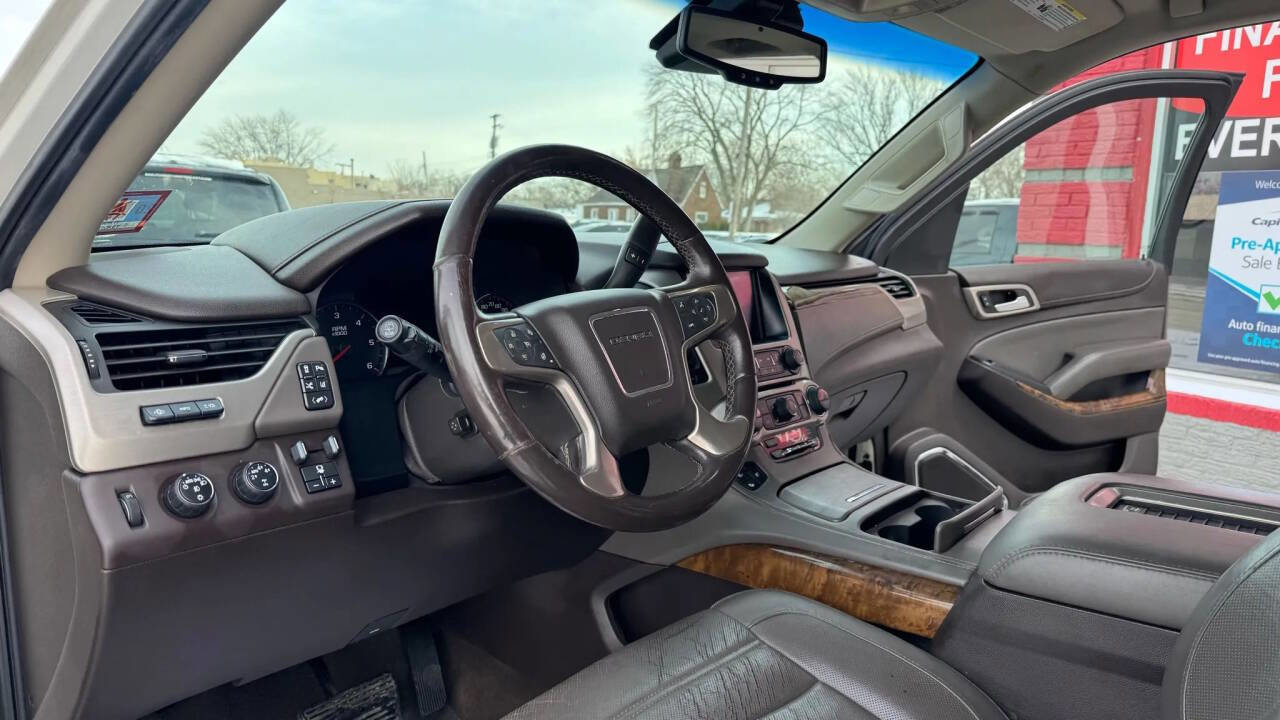 Used 2015 GMC Yukon XL Denali w/ Premium Package image 28