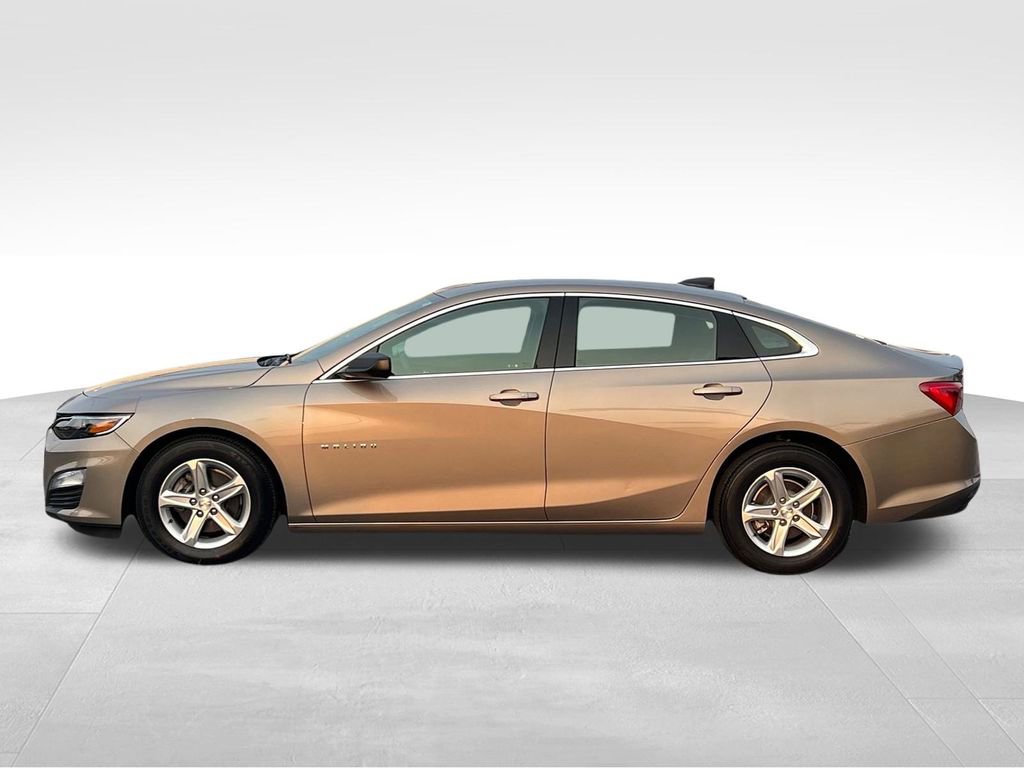 Used 2023 Chevrolet Malibu LS image 4
