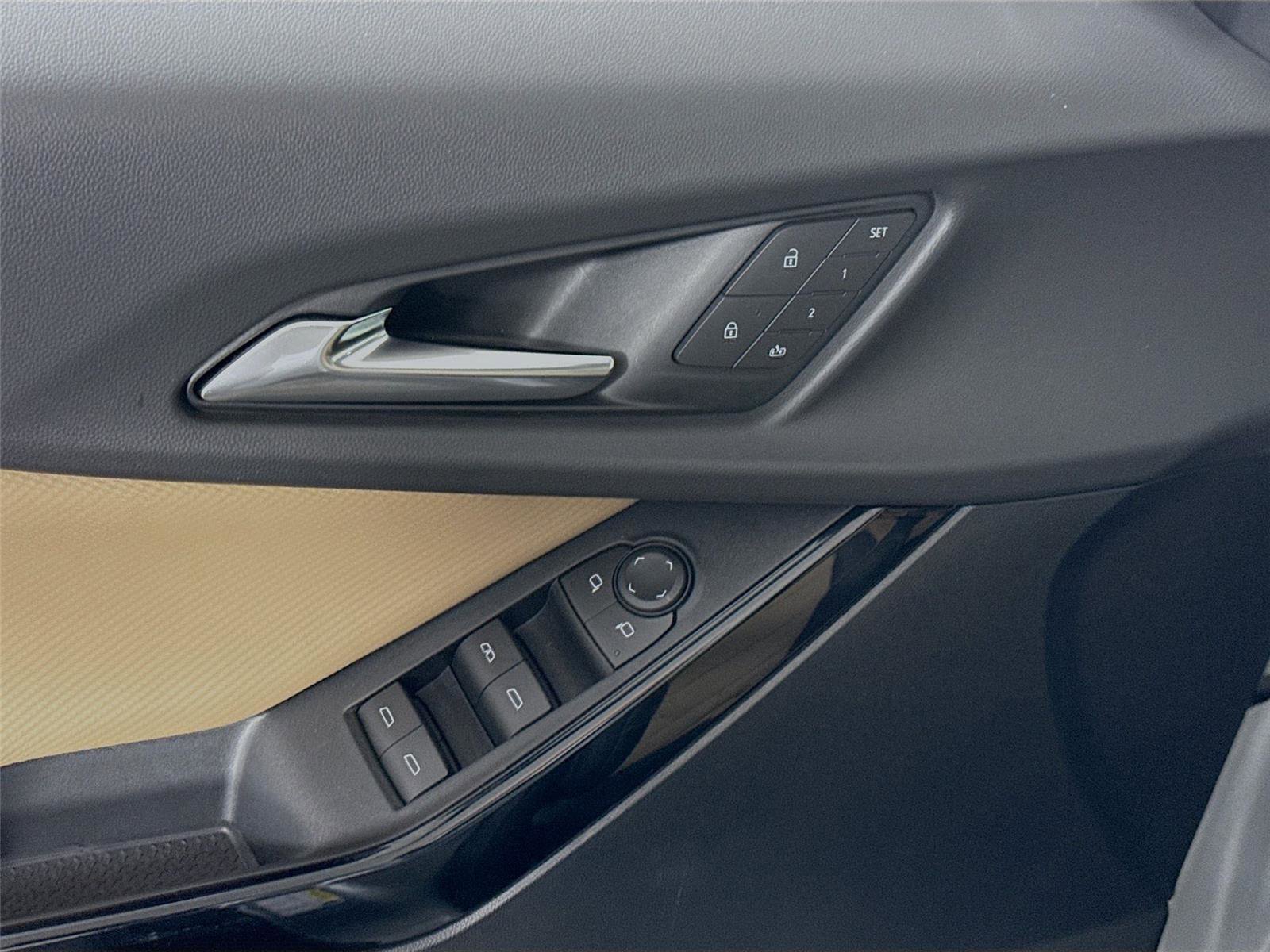 New 2026 Chevrolet Equinox ACTIV w/ Convenience Package III image 13