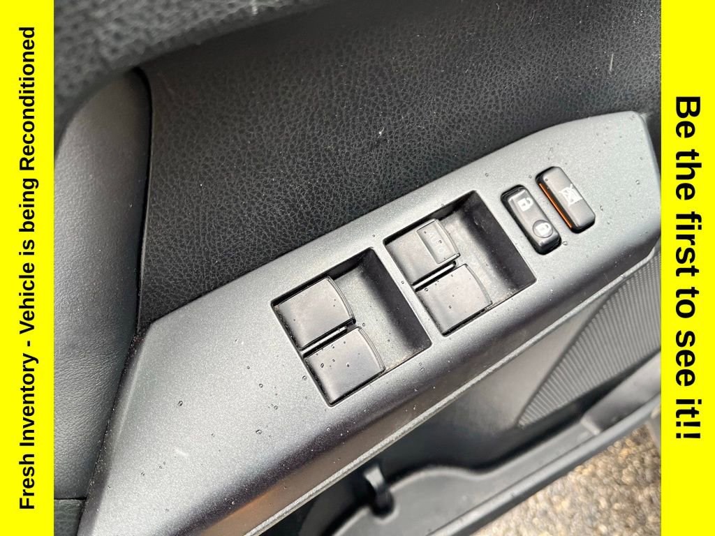 Used 2016 Toyota RAV4 XLE AWD/4WD image 11
