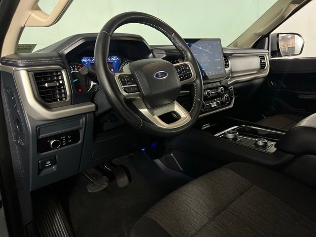 Used 2024 Ford Expedition XLT image 25